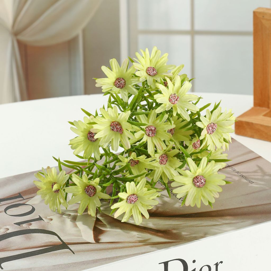 Set Bunga Aesthetic Termasuk  Plastic Vas Bunga Hias Rumah  Artificial Flowers Hampers Kado Murah