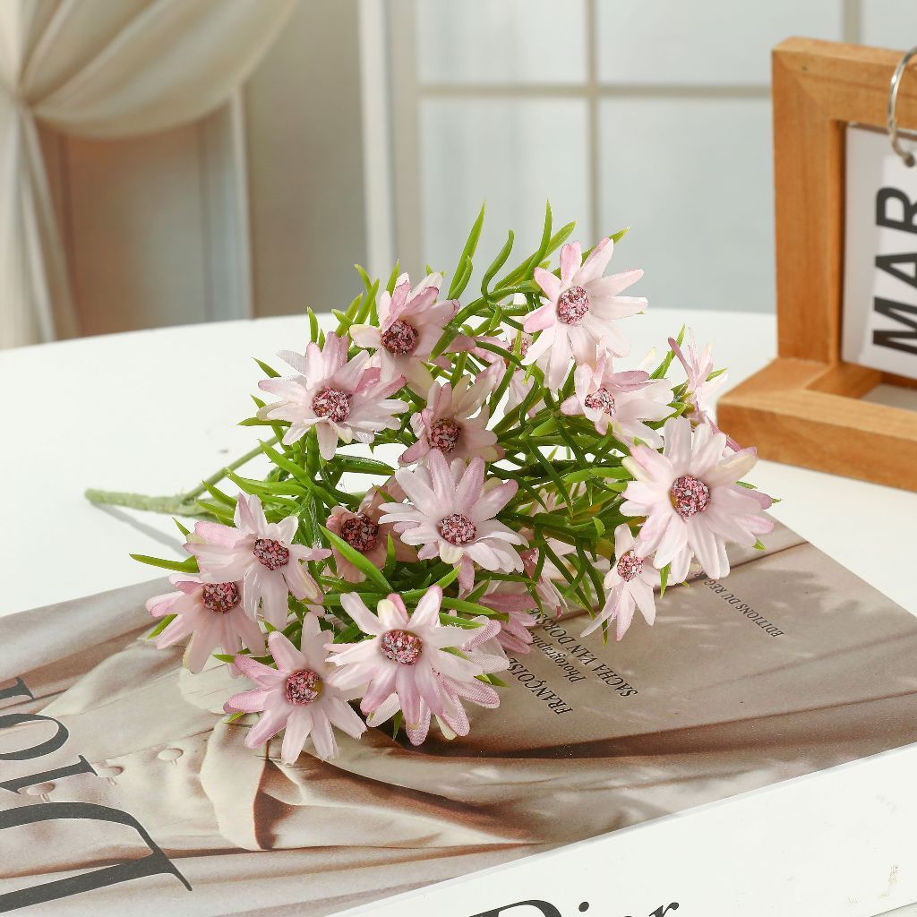 Set Bunga Aesthetic Termasuk  Plastic Vas Bunga Hias Rumah  Artificial Flowers Hampers Kado Murah