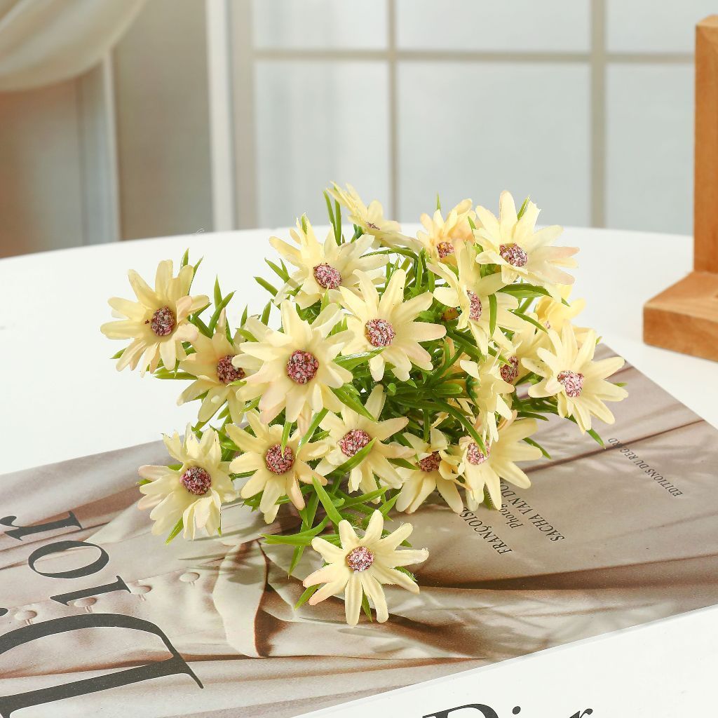 Set Bunga Aesthetic Termasuk  Plastic Vas Bunga Hias Rumah  Artificial Flowers Hampers Kado Murah