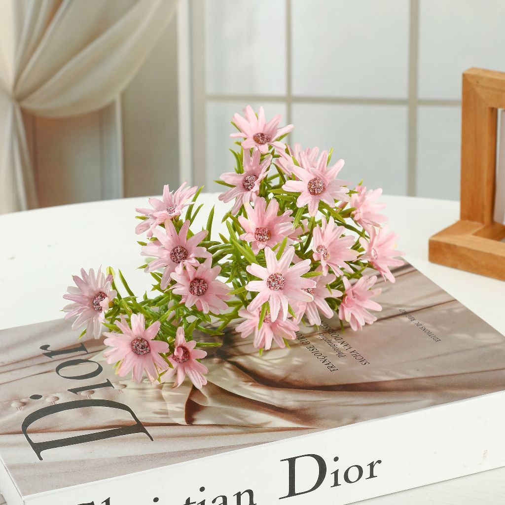 Set Bunga Aesthetic Termasuk  Plastic Vas Bunga Hias Rumah  Artificial Flowers Hampers Kado Murah