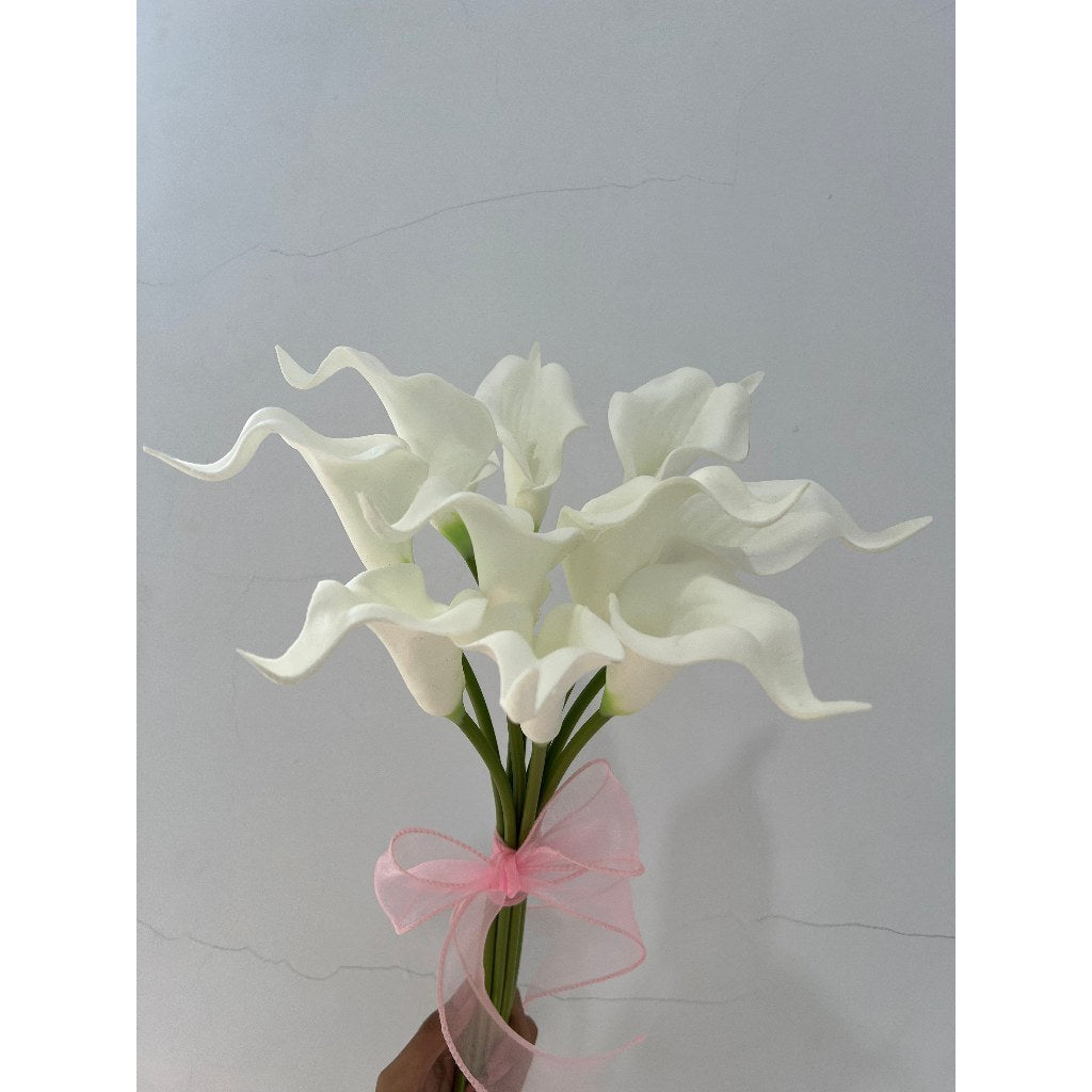 Buket Bunga Calla Lily PU Artifisial dengan Pita 10 Tangkai, Bunga Hias Cantik Berkualitas, Cocok untuk Hadiah & Dekorasi Rumah